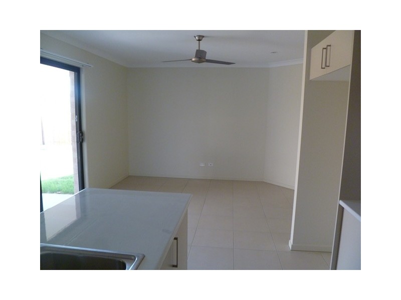 8 BENDEE STREET, Glen Eden QLD 4680