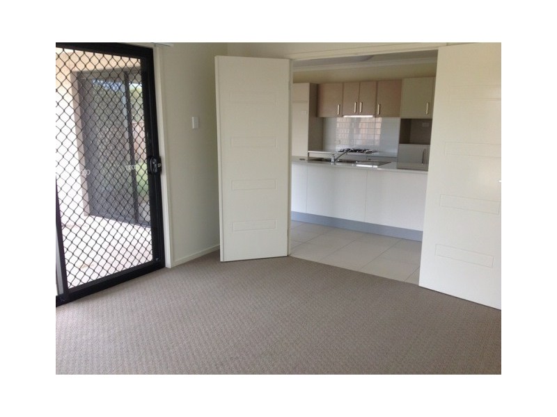 8 BENDEE STREET, Glen Eden QLD 4680