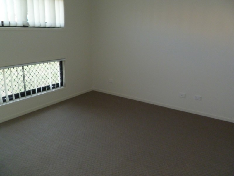 8 BENDEE STREET, Glen Eden QLD 4680