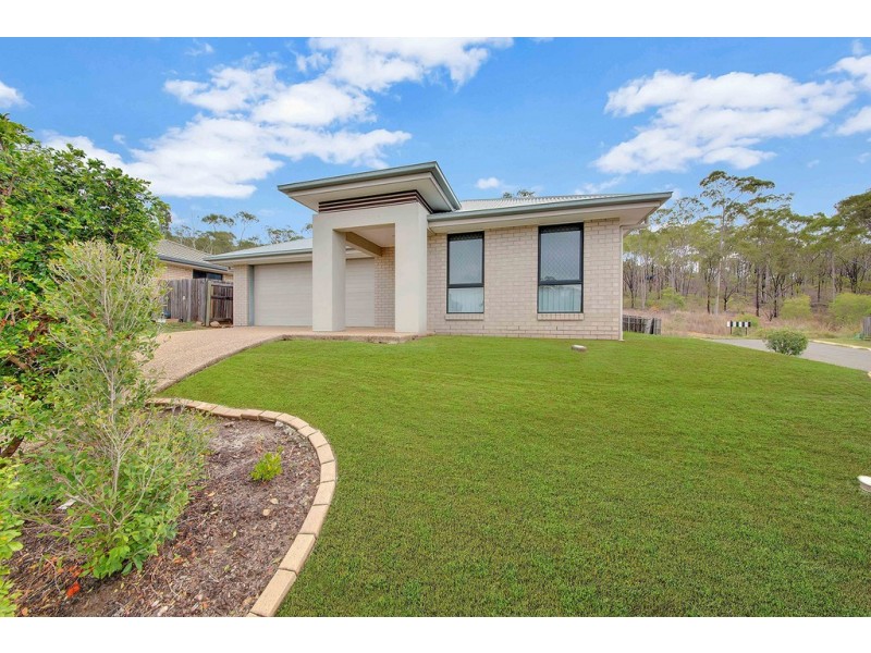 24 IRIS ROAD, Kirkwood QLD 4680