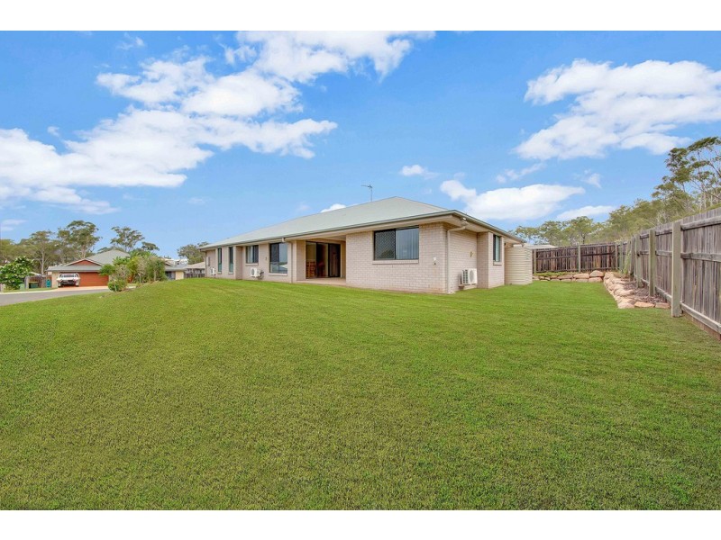 24 IRIS ROAD, Kirkwood QLD 4680