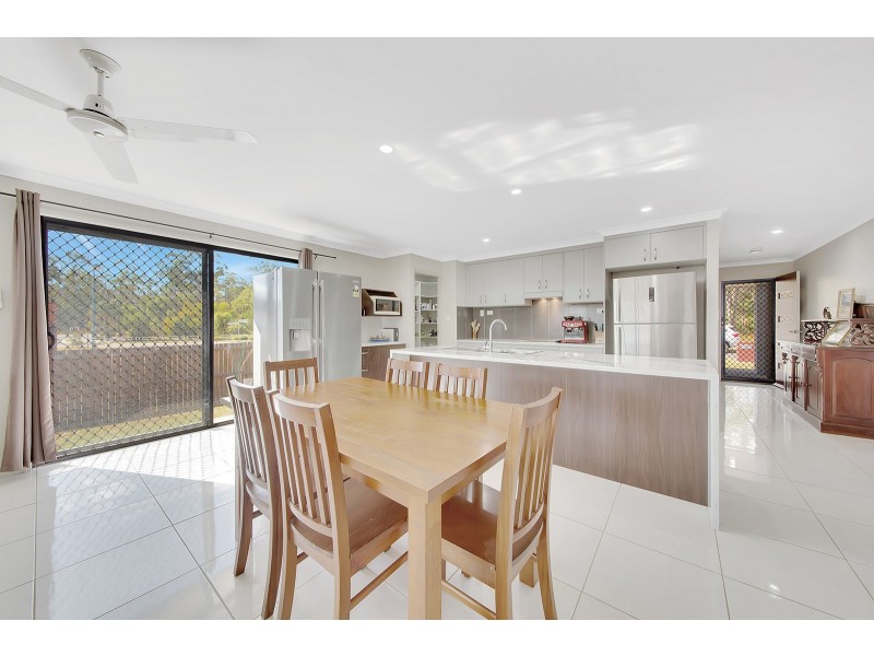 1 PHELPS CIRCUIT, Kirkwood QLD 4680