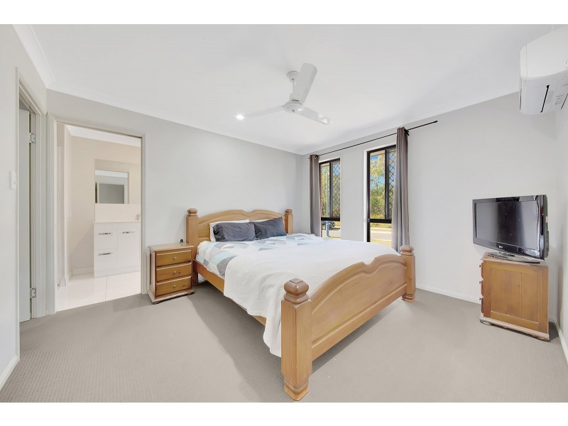 1 PHELPS CIRCUIT, Kirkwood QLD 4680