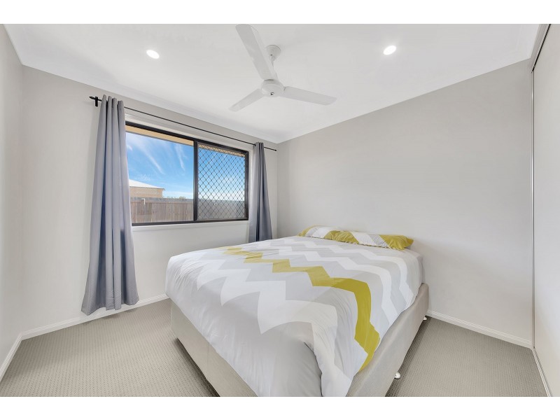1 PHELPS CIRCUIT, Kirkwood QLD 4680