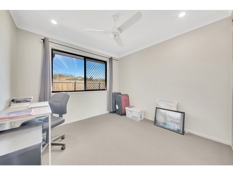 1 PHELPS CIRCUIT, Kirkwood QLD 4680