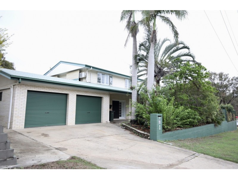 1 PINE AVENUE, West Gladstone QLD 4680