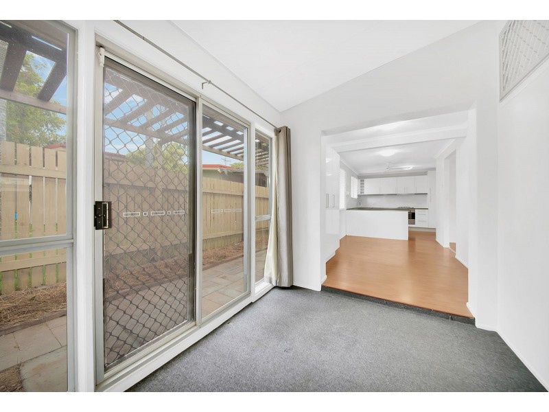 37 ANDERSON STREET, Clinton QLD 4680
