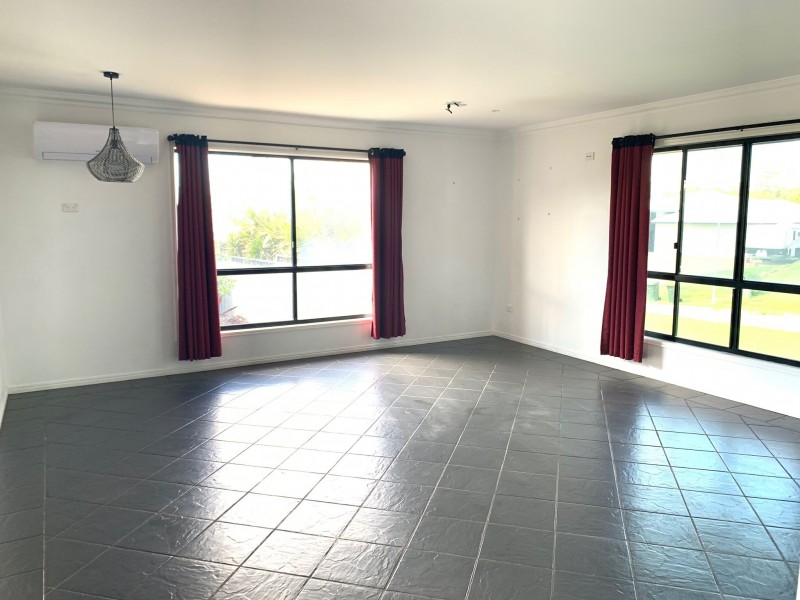 4 JUMBUCK COURT, Glen Eden QLD 4680