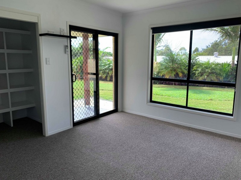 4 JUMBUCK COURT, Glen Eden QLD 4680