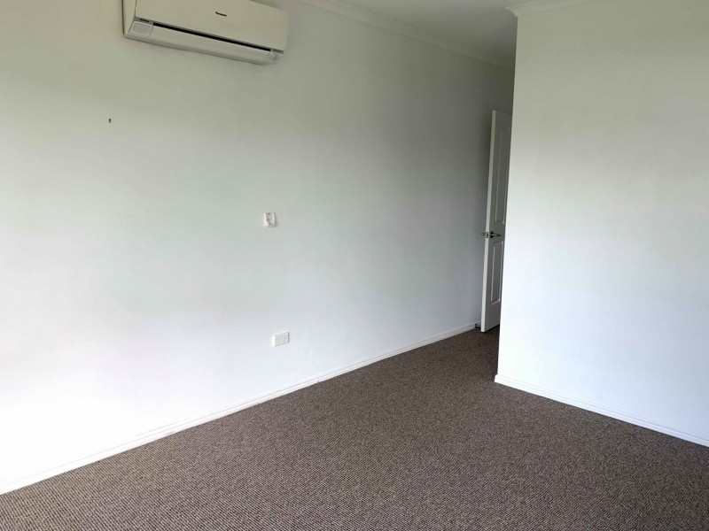 4 JUMBUCK COURT, Glen Eden QLD 4680