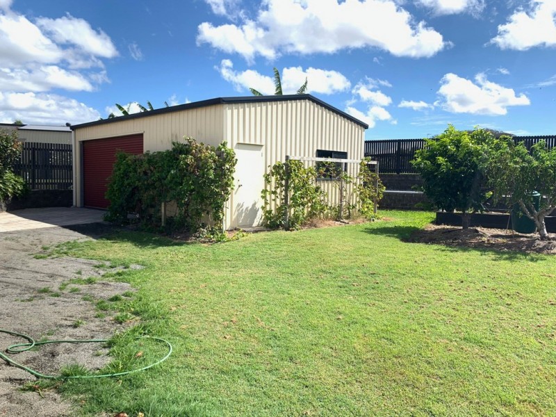 4 JUMBUCK COURT, Glen Eden QLD 4680