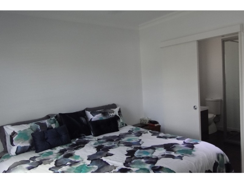 14 SOMERSET CLOSE, Clinton QLD 4680