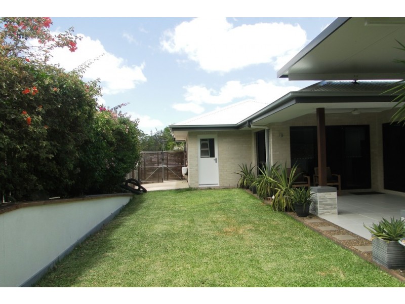 14 SOMERSET CLOSE, Clinton QLD 4680