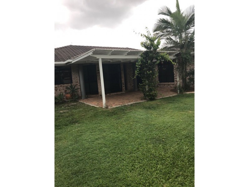 22 FAIRBAIRN PLACE, Clinton QLD 4680