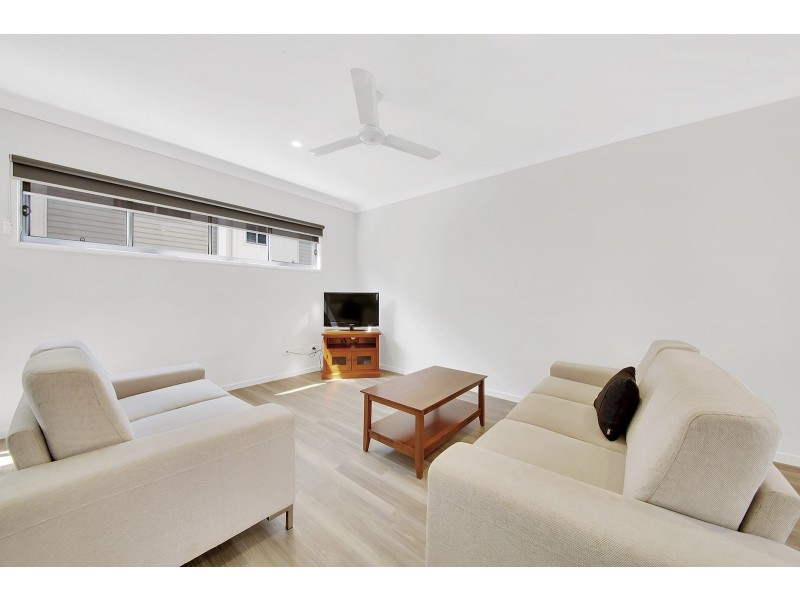 11/7 VIEW STREET, West Gladstone QLD 4680