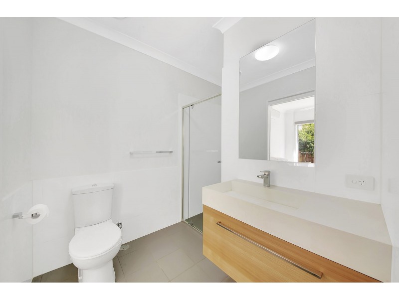 11/7 VIEW STREET, West Gladstone QLD 4680