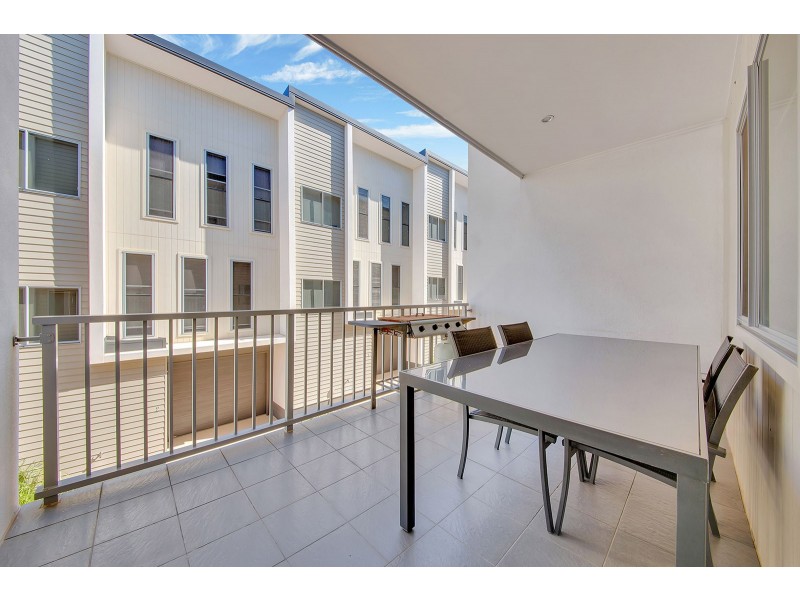 11/7 VIEW STREET, West Gladstone QLD 4680