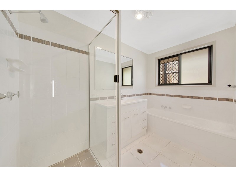 19 Eugenie Court, Glen Eden QLD 4680