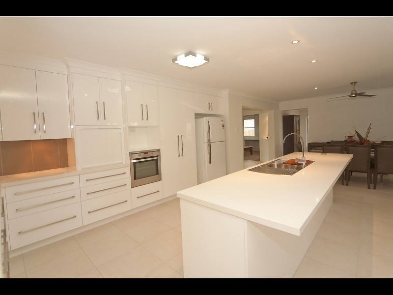 10 Sanctuary Place, Gladstone QLD 4680