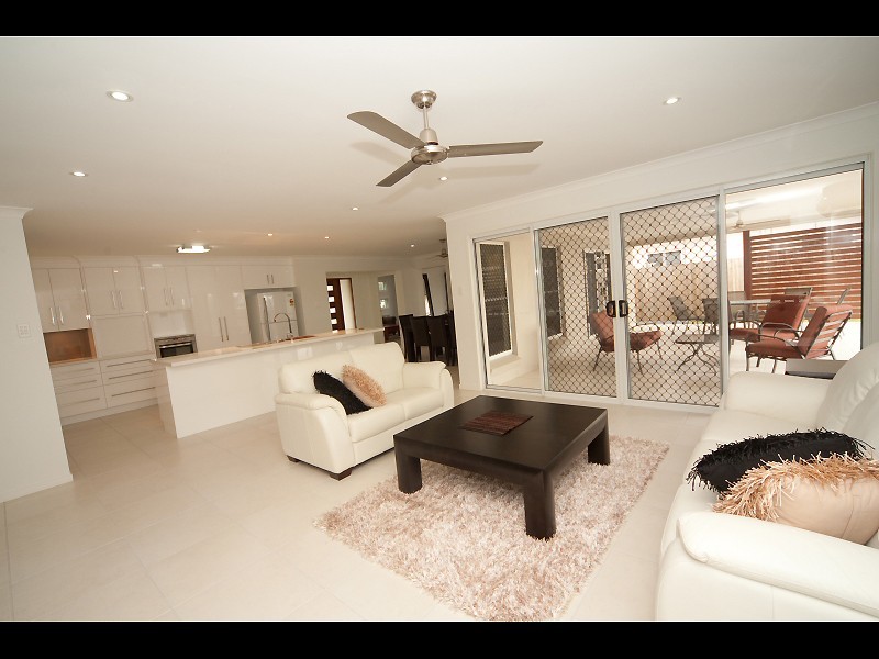 10 Sanctuary Place, Gladstone QLD 4680