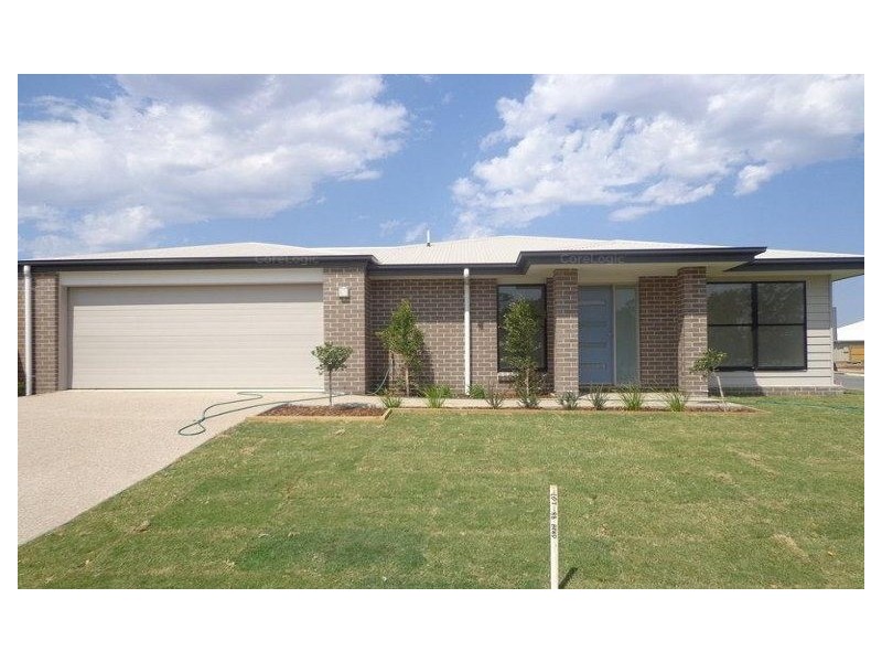 30 SEAGULL BOULEVARD, Kirkwood QLD 4680