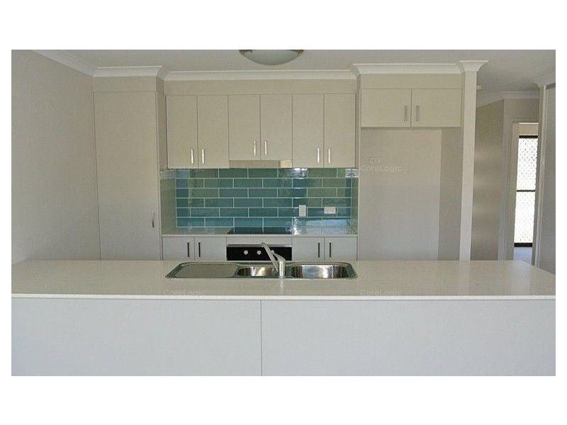 30 SEAGULL BOULEVARD, Kirkwood QLD 4680