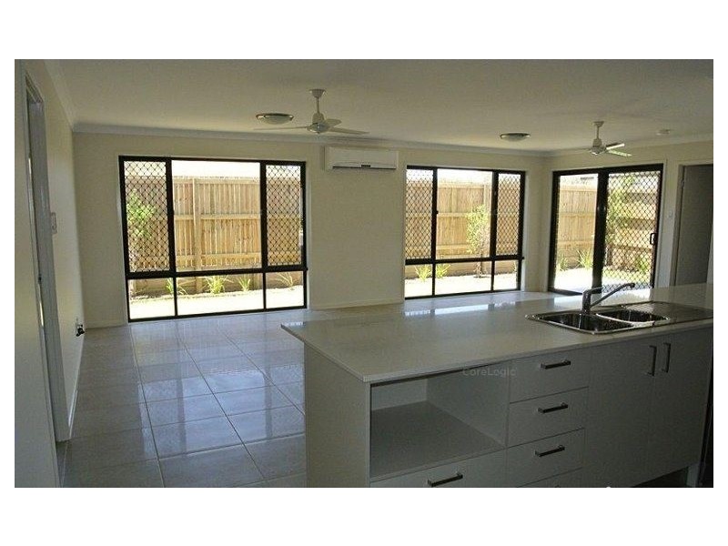 30 SEAGULL BOULEVARD, Kirkwood QLD 4680