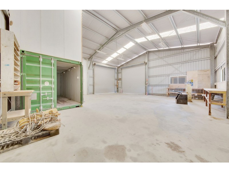 61 BOYNE ISLAND ROAD, Boyne Island QLD 4680