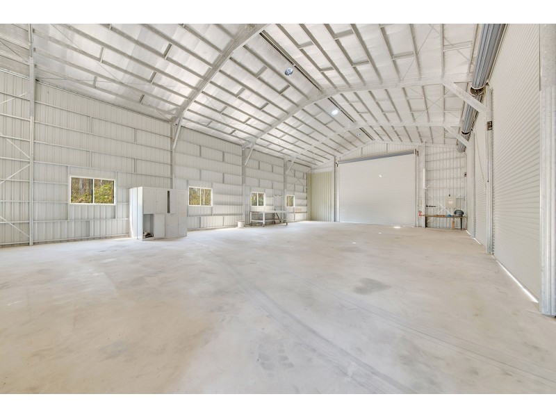 61 BOYNE ISLAND ROAD, Boyne Island QLD 4680