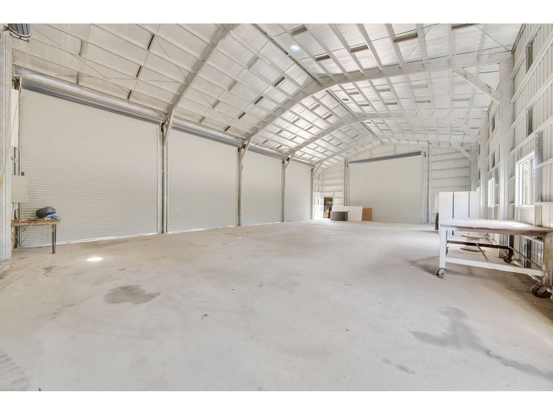 61 BOYNE ISLAND ROAD, Boyne Island QLD 4680