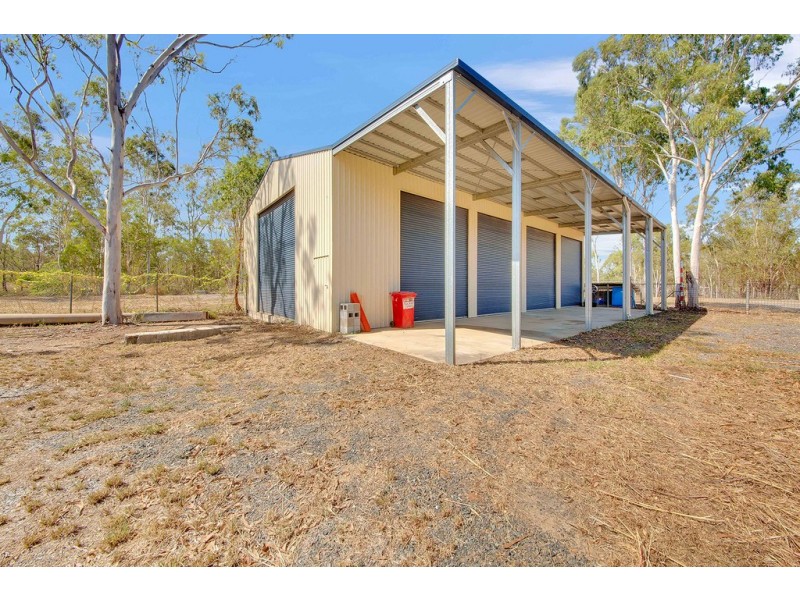 61 BOYNE ISLAND ROAD, Boyne Island QLD 4680