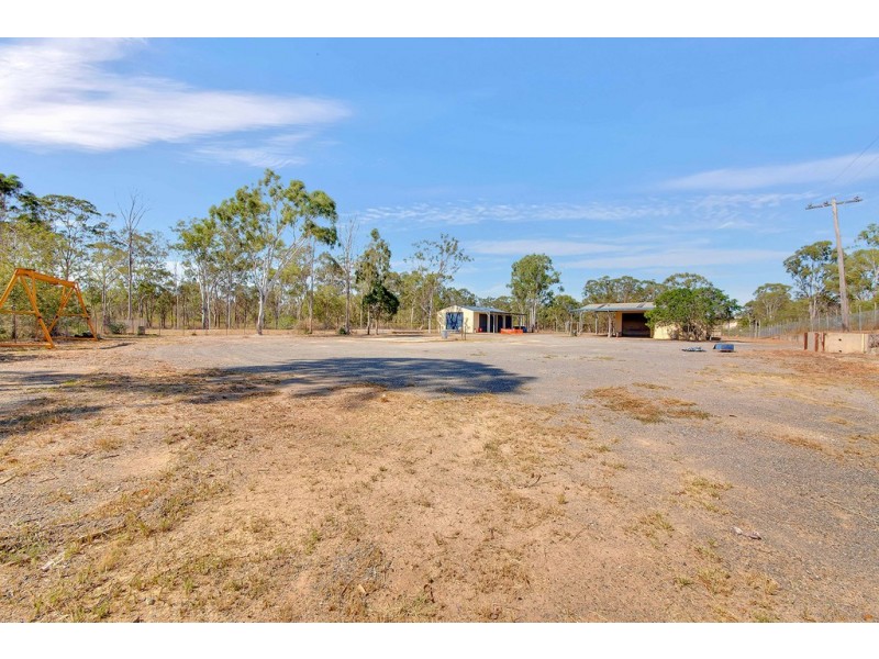 61 BOYNE ISLAND ROAD, Boyne Island QLD 4680