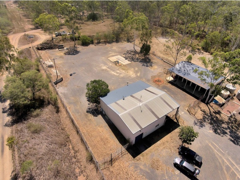 61 BOYNE ISLAND ROAD, Boyne Island QLD 4680