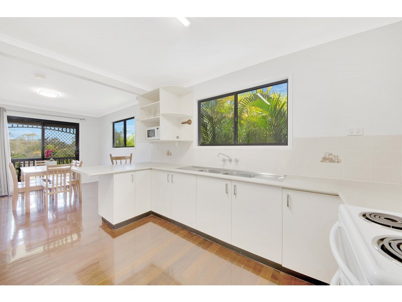 43 SANDPIPER AVENUE, New Auckland QLD 4680