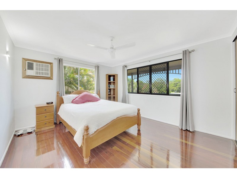 43 SANDPIPER AVENUE, New Auckland QLD 4680