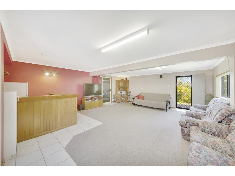 43 SANDPIPER AVENUE, New Auckland QLD 4680