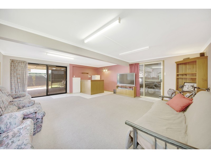 43 SANDPIPER AVENUE, New Auckland QLD 4680