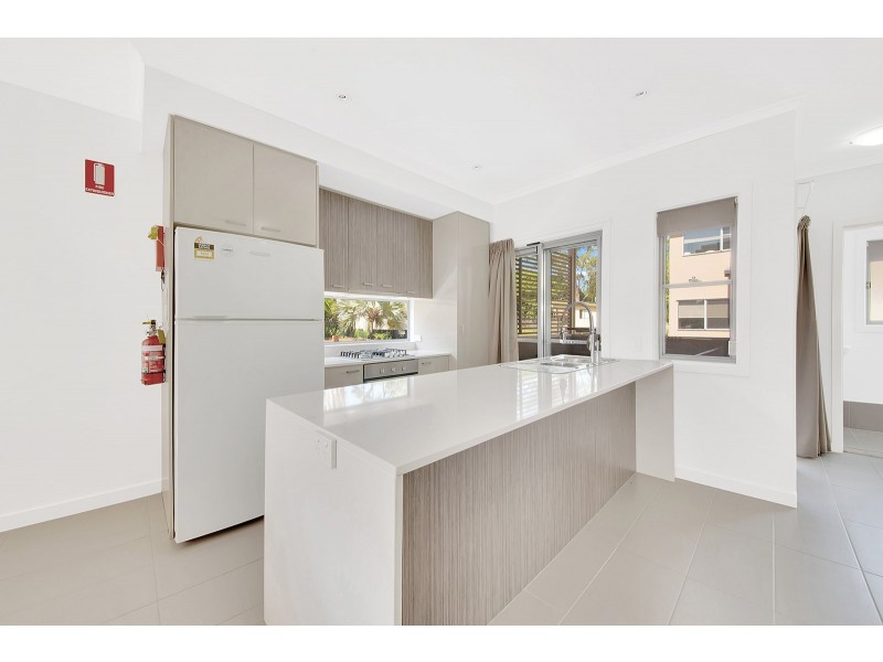 17/12 FLINDERS STREET, West Gladstone QLD 4680