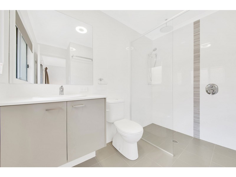 17/12 FLINDERS STREET, West Gladstone QLD 4680