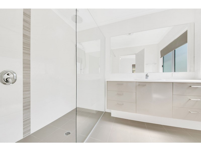 17/12 FLINDERS STREET, West Gladstone QLD 4680