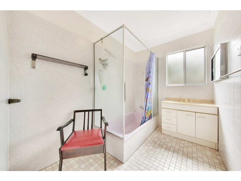 11 BOYNE CRESCENT, West Gladstone QLD 4680