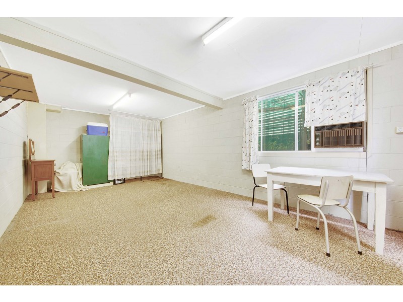 11 BOYNE CRESCENT, West Gladstone QLD 4680