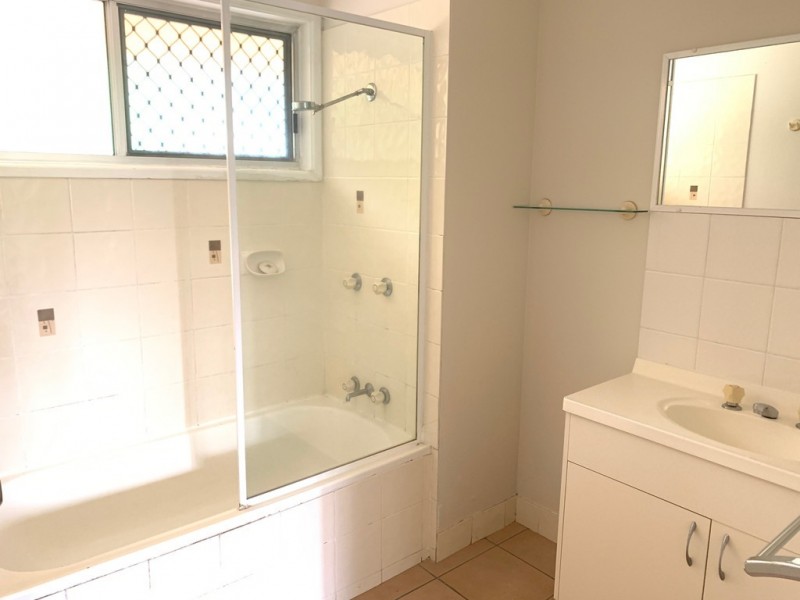 52 DIXON DRIVE, Telina QLD 4680