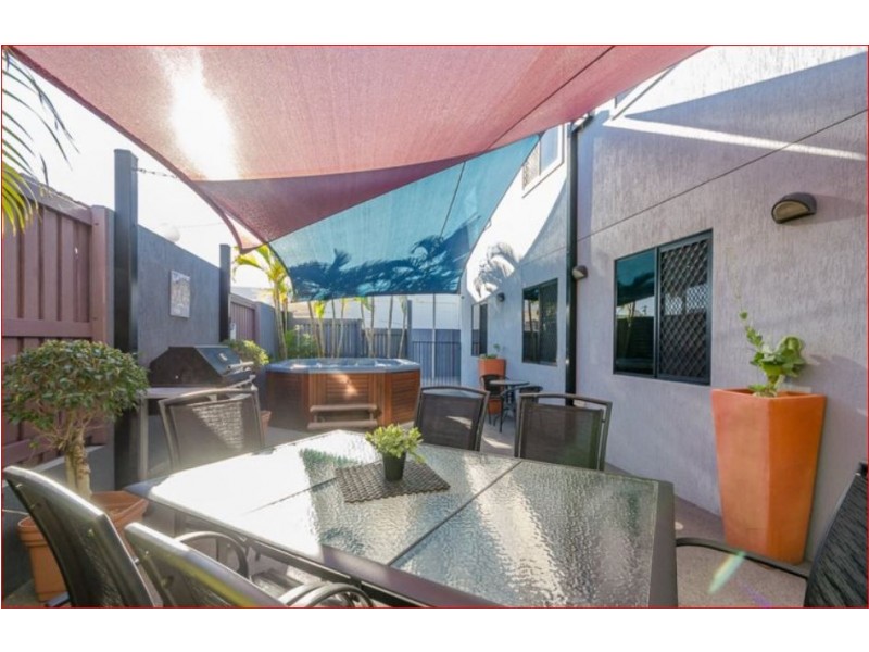 166 AUCKLAND STREET, Gladstone QLD 4680