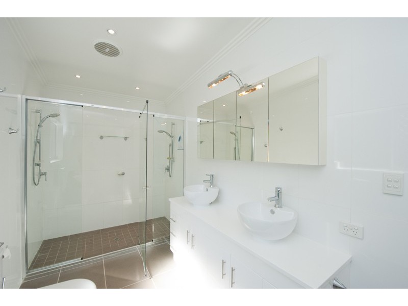 16 Oaka Lane, Gladstone QLD 4680