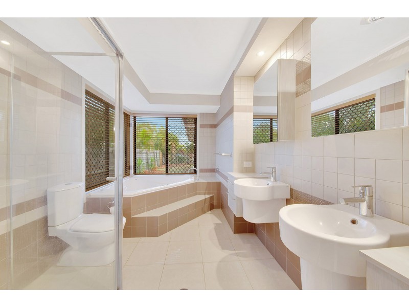 49 KATRINA BOULEVARD, New Auckland QLD 4680