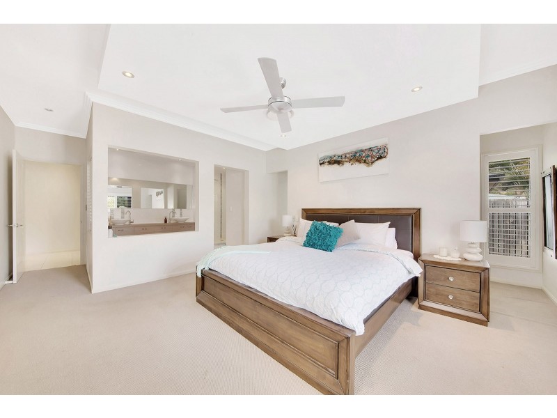 2 SCORPIUS PLACE, Telina QLD 4680