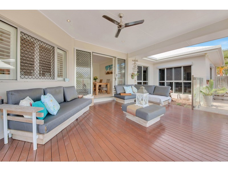 2 SCORPIUS PLACE, Telina QLD 4680