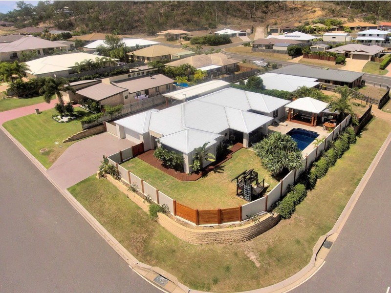 2 SCORPIUS PLACE, Telina QLD 4680