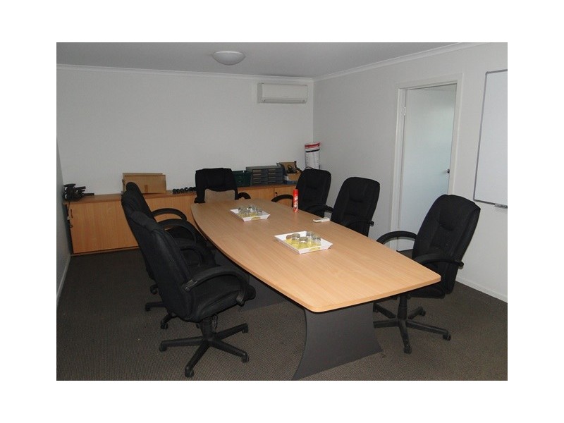 4/14 HELEN STREET, Clinton QLD 4680